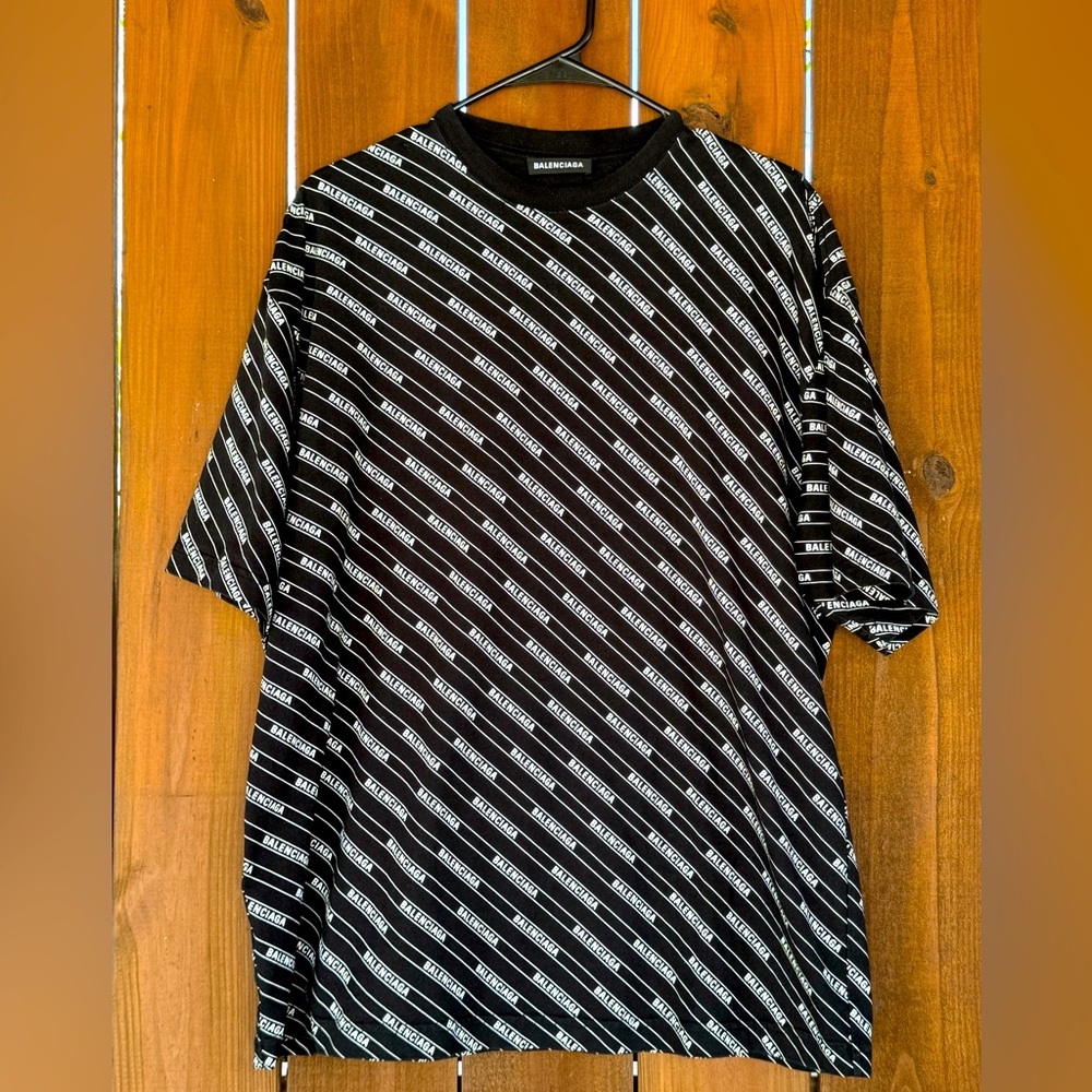 BALENCIAGA ALL OVER PRINT LOGO SHIRT OVERSIZED